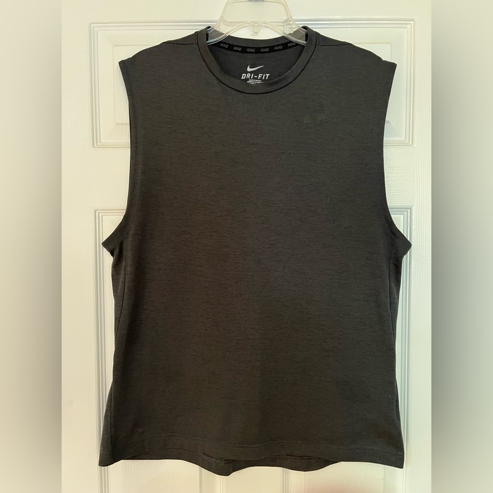 Nike Men’s Large Gray Athletic Dri-fit Lightweight Sleeveless